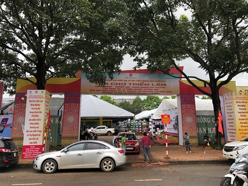 Hơn 350 gian hàng tham gia Festival “Sản phẩm vật tư Nông nghiệp và Thương mại toàn quốc năm 2020”
